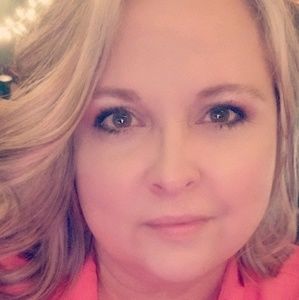 Meet your Posher, Abbie